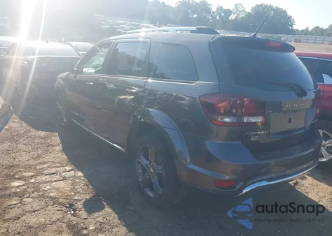 2015 Dodge Journey Crossroad z USA, uszkodzony, nr VIN 3C4PDCGB5FT682509